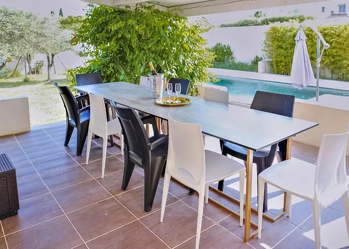3 Bedroom Stunning In *